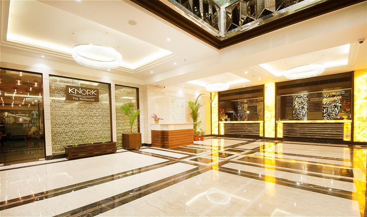 Готель The Palm Court Лудхіяна Екстер'єр фото